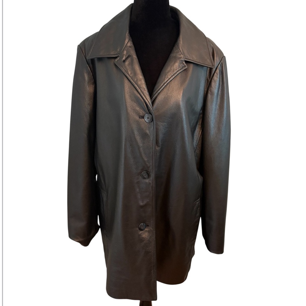 Danier Men's Black Leather Button-Front Coat
